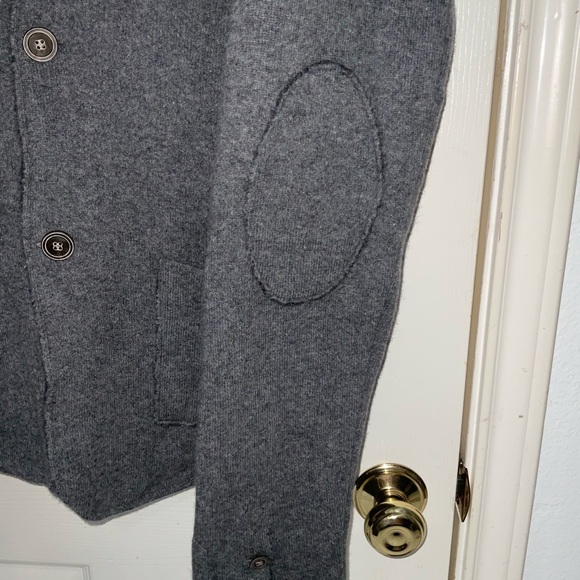 Men's Gray Sweater - Picture 5 of 13